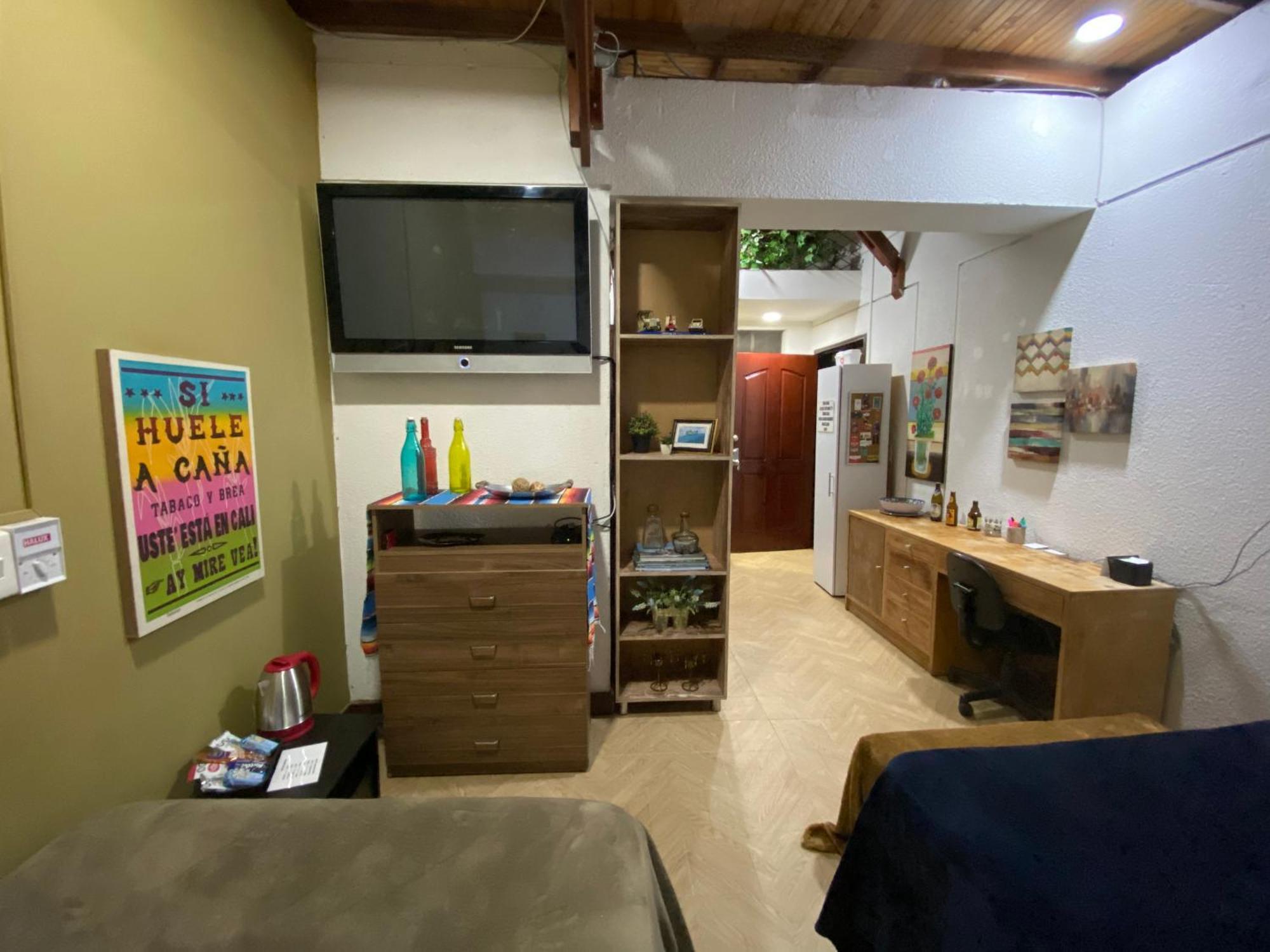 Apartarstudio Muy Bien Ubicado, Cercano A Todo!! Cali Exteriör bild
