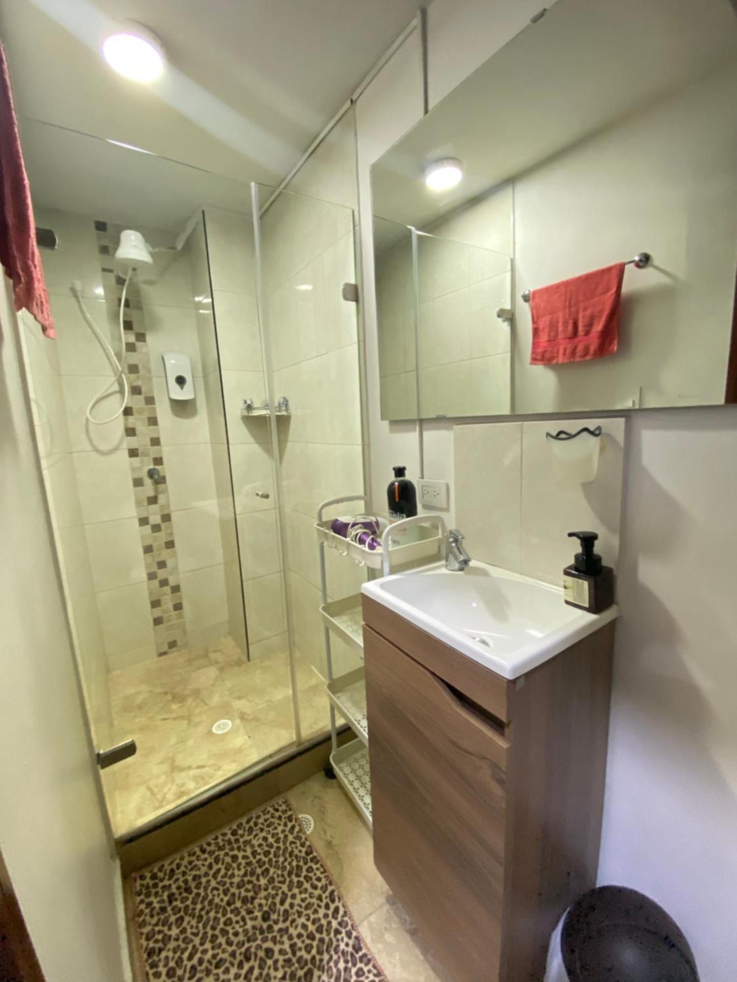 Apartarstudio Muy Bien Ubicado, Cercano A Todo!! Cali Exteriör bild